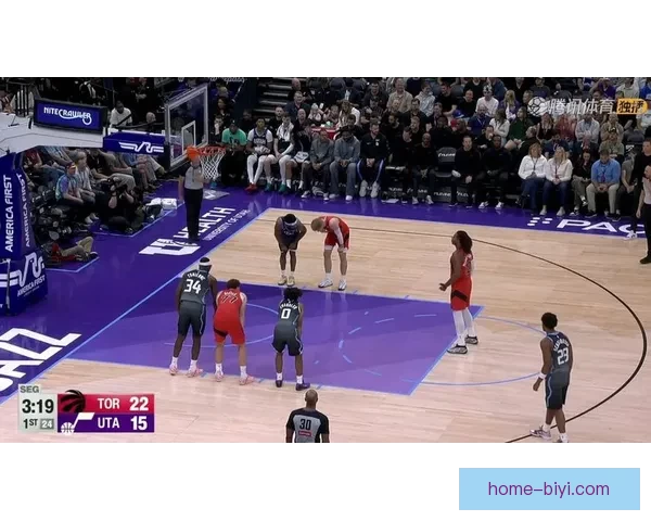 富尔茨迎来猛龙生涯首秀 接巴恩斯精准助攻命中首球